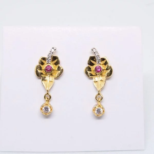 Diamond Buti 3.160 g 18kt