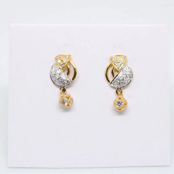 Diamond Buti 2.040 g 18kt