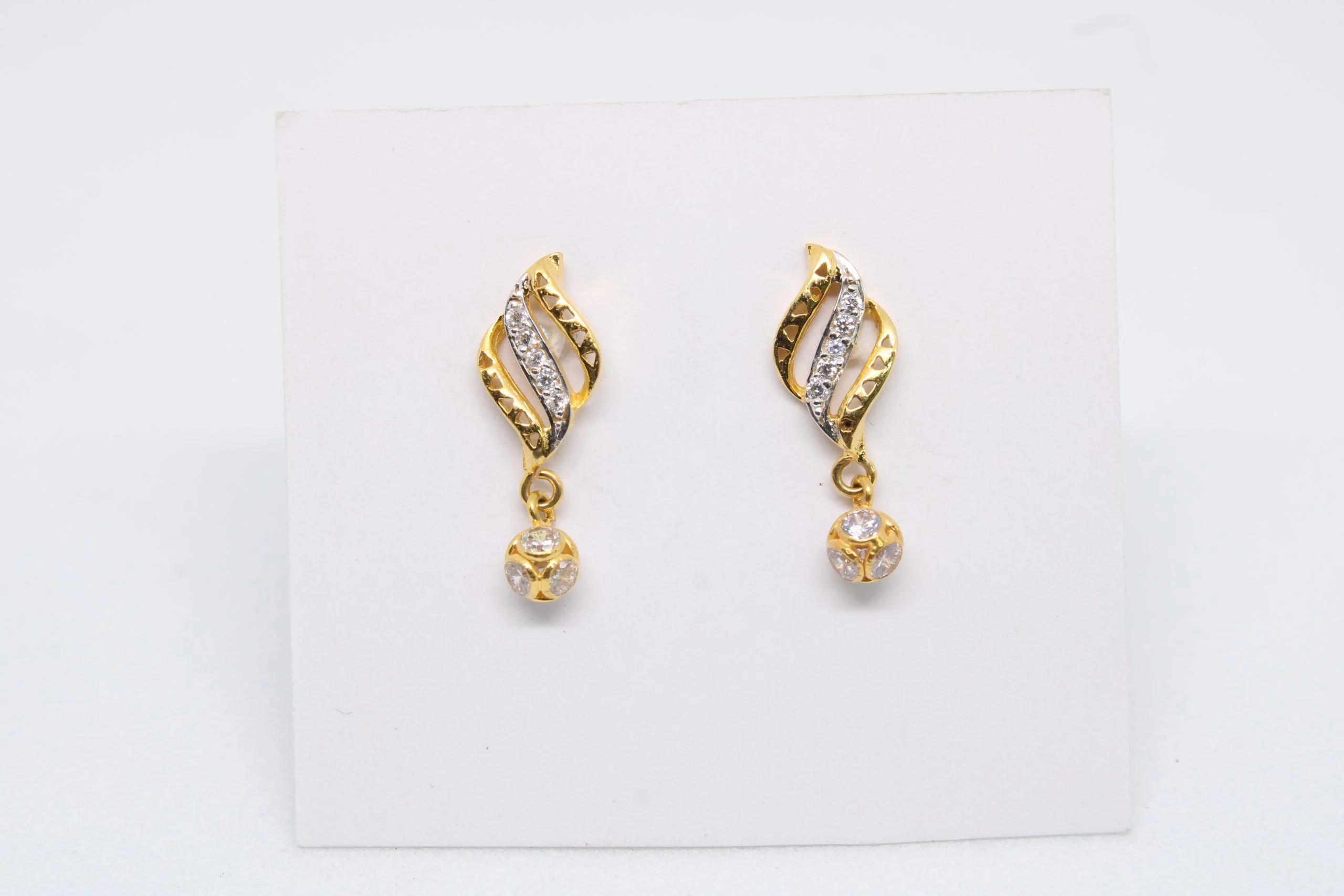 Diamond Buti 2.300 g 18kt