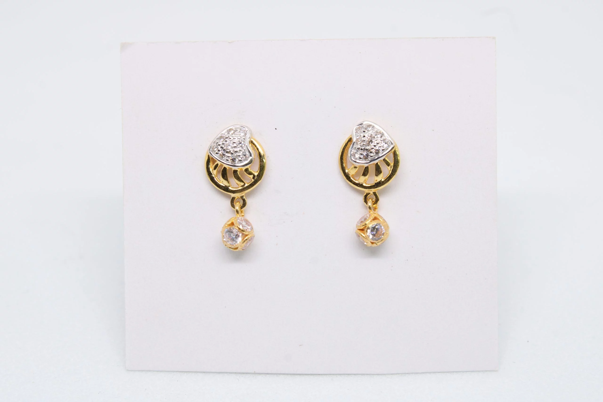 Diamond Buti 2.100 g 18kt - Image 3