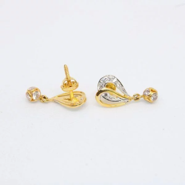 Diamond Buti 2.150 g 18kt