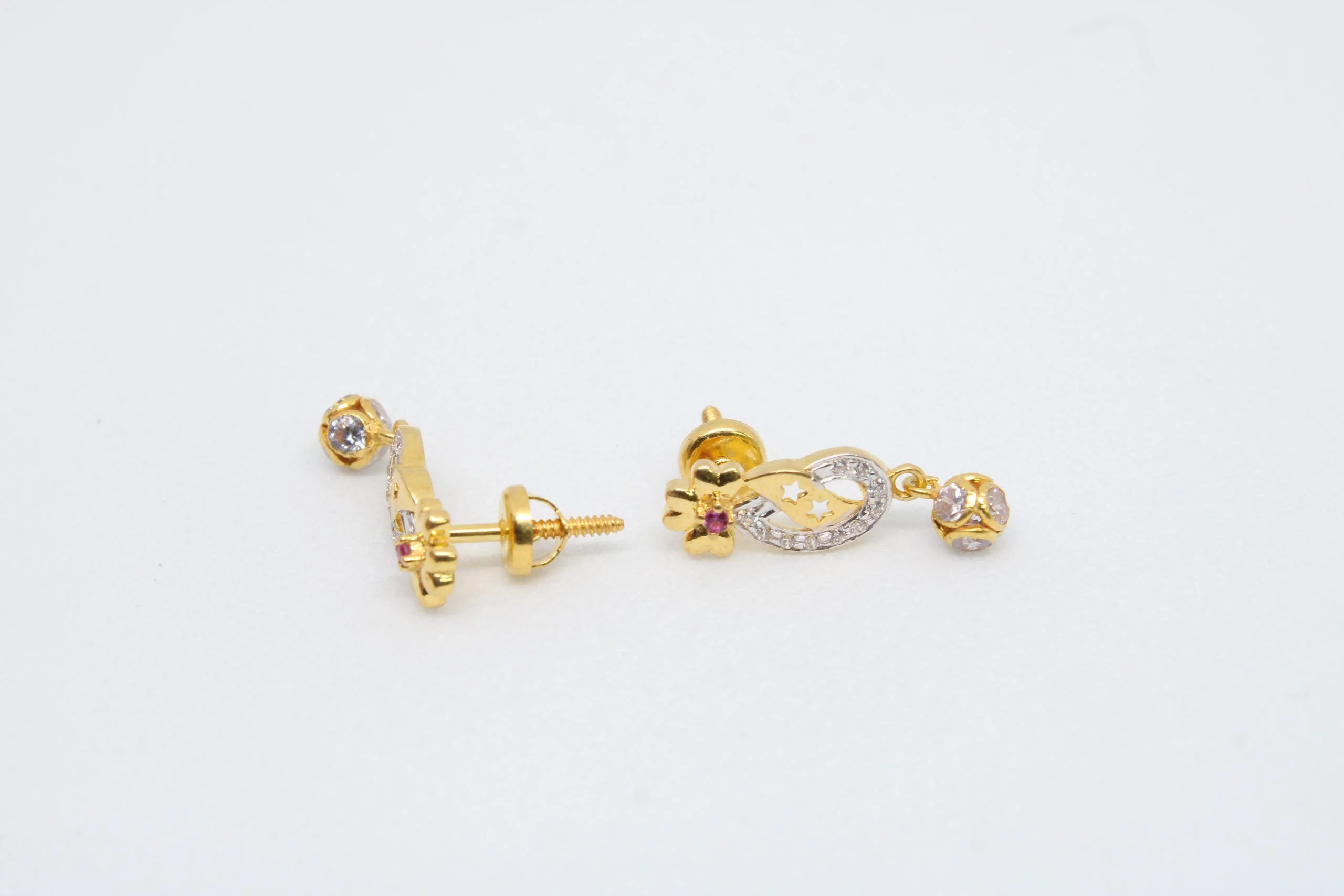 Diamond Buti 2.520 g 18kt - Image 2