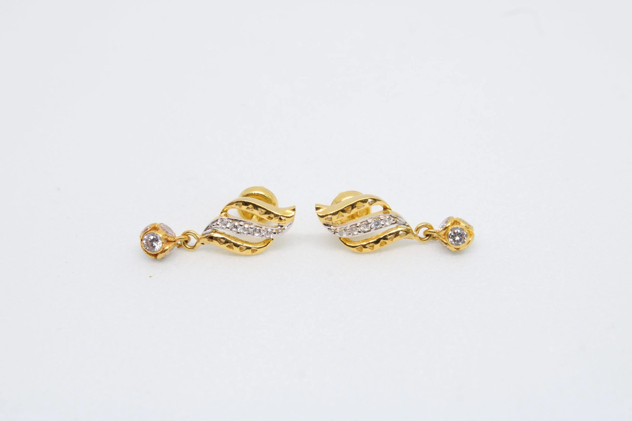 Diamond Buti 2.300 g 18kt - Image 3