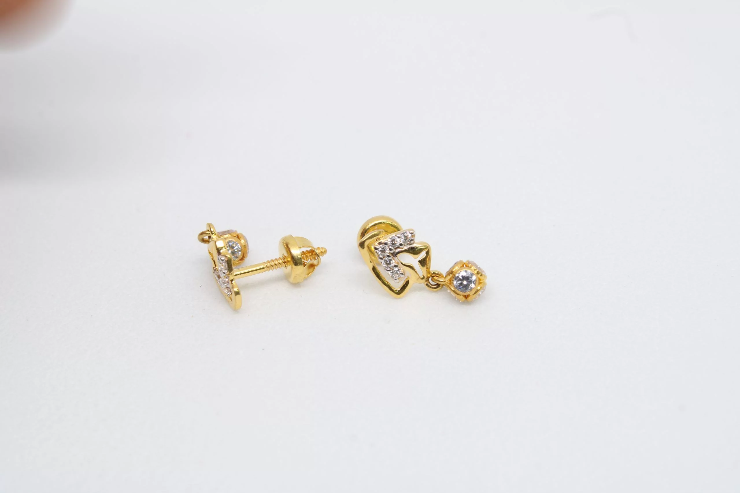Diamond Buti 1.720 g 18kt - Image 2