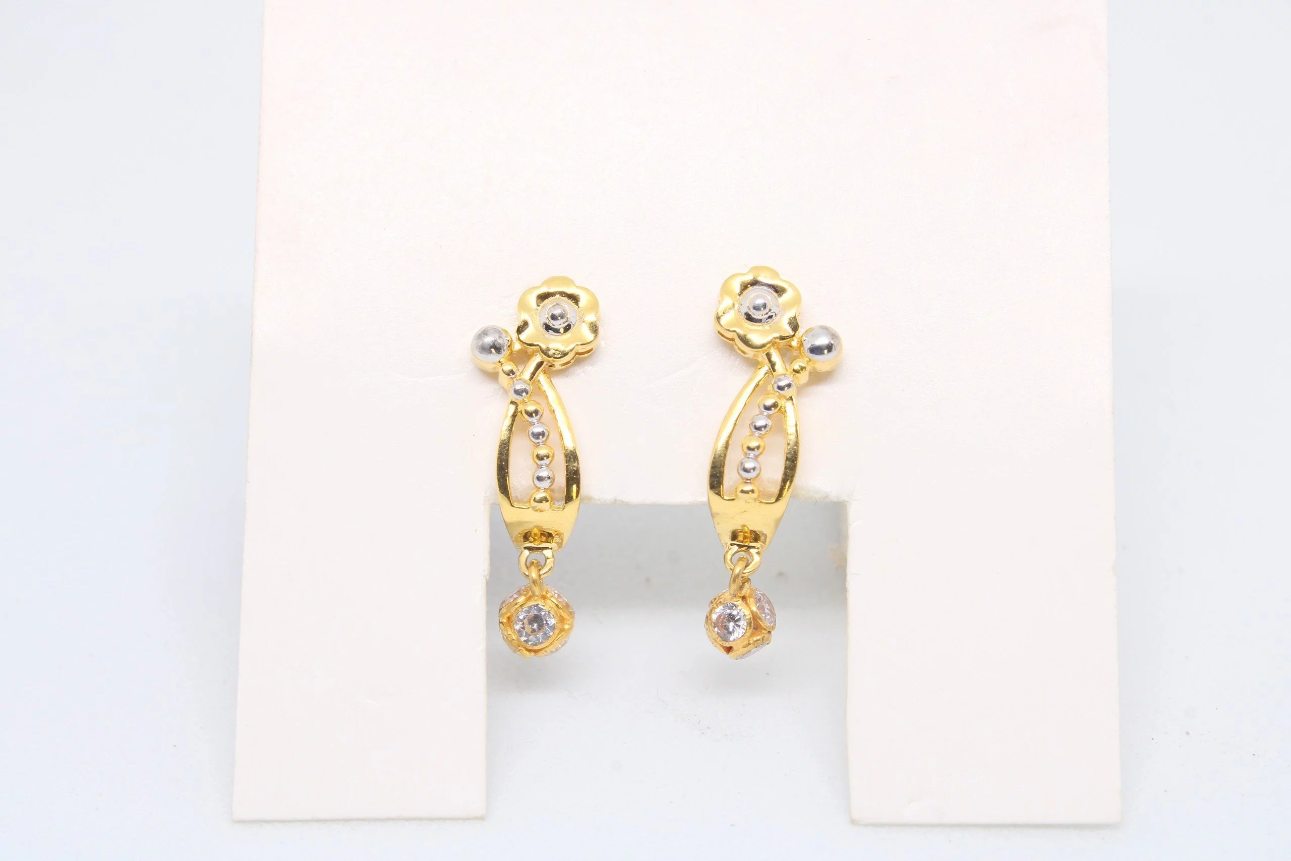 Earring Plain Gold Bali 3.160 g 18kt - Image 3