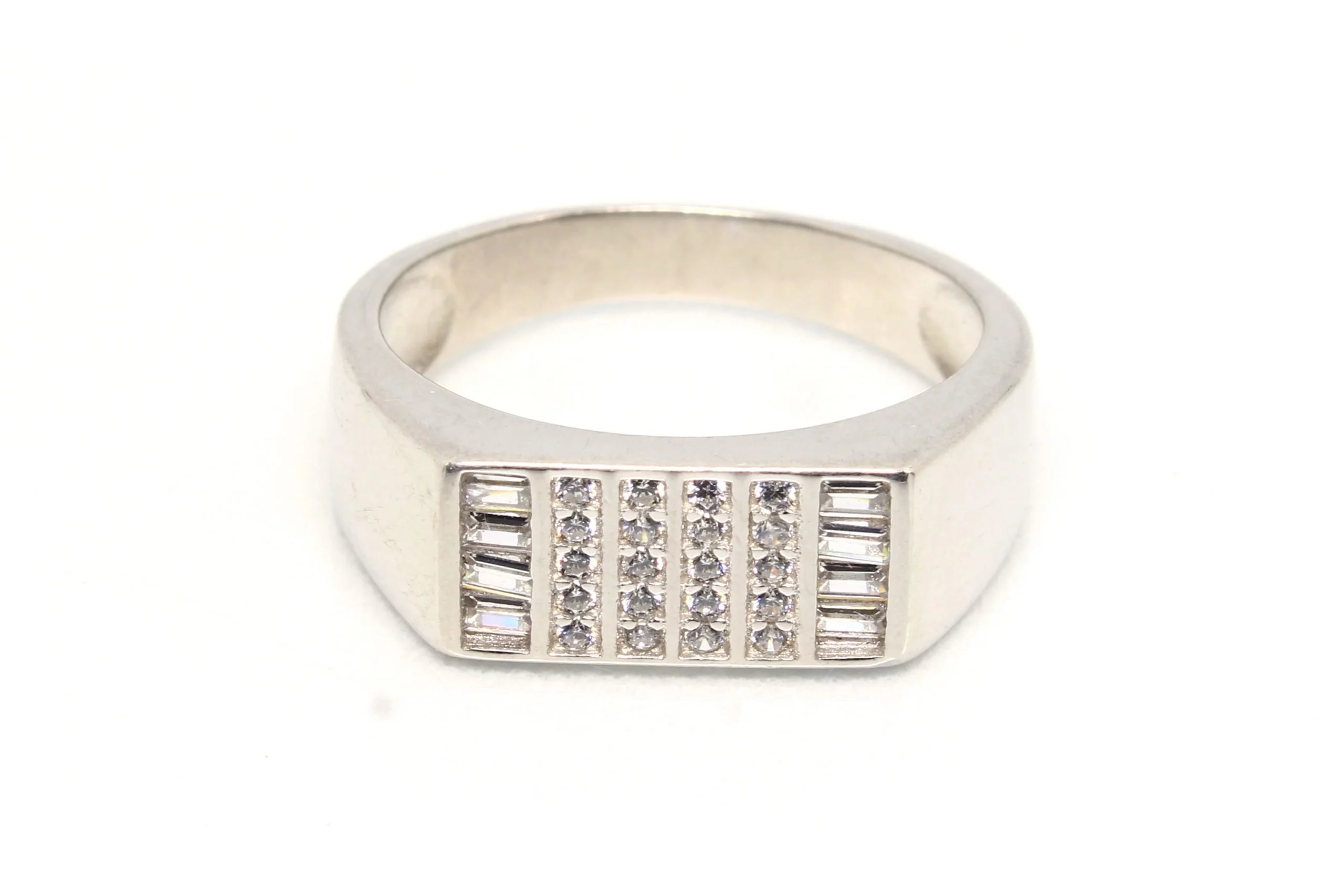 925 Sterling Silver Ring 4.910 g