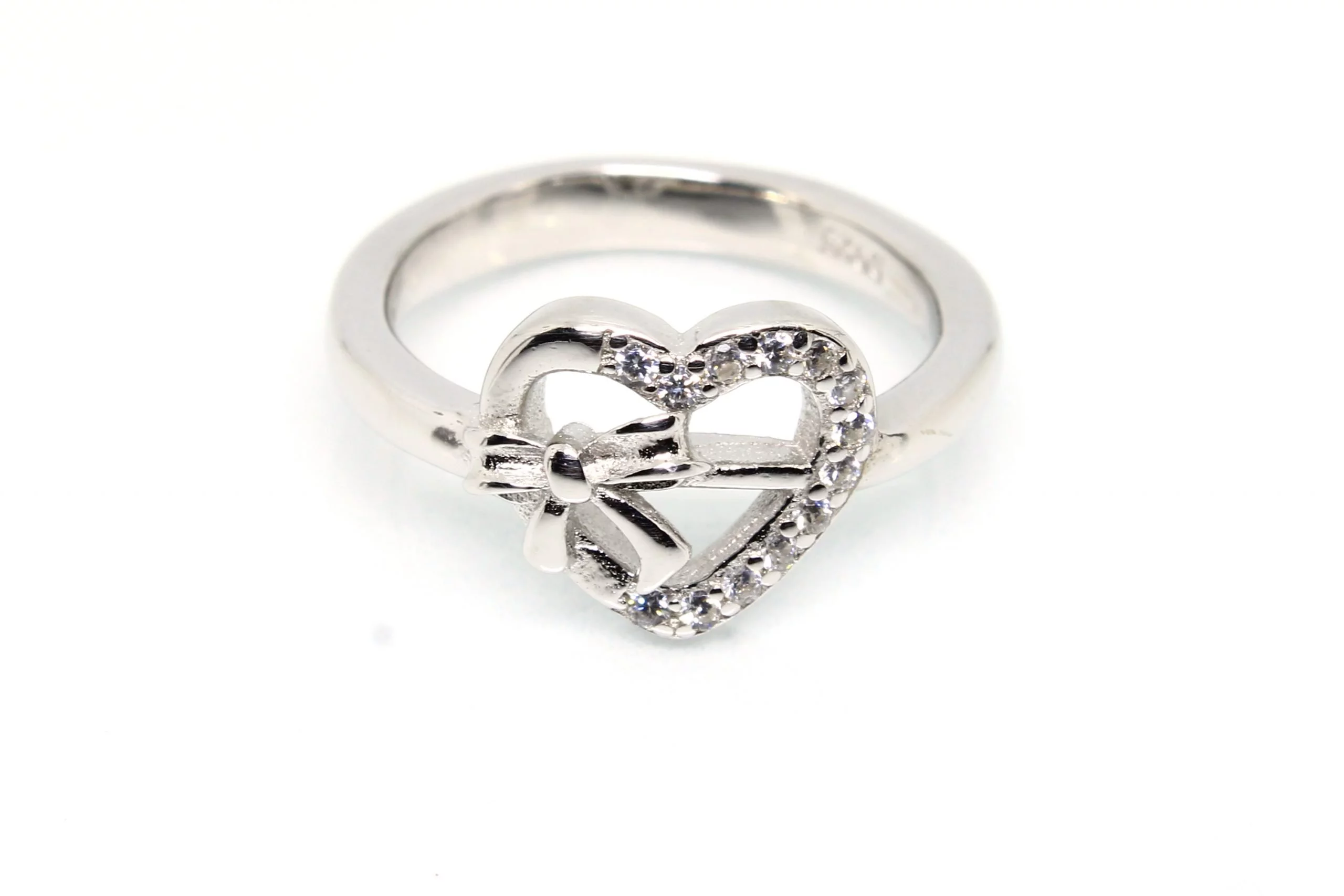 925 Sterling Silver Ring 2.410 g