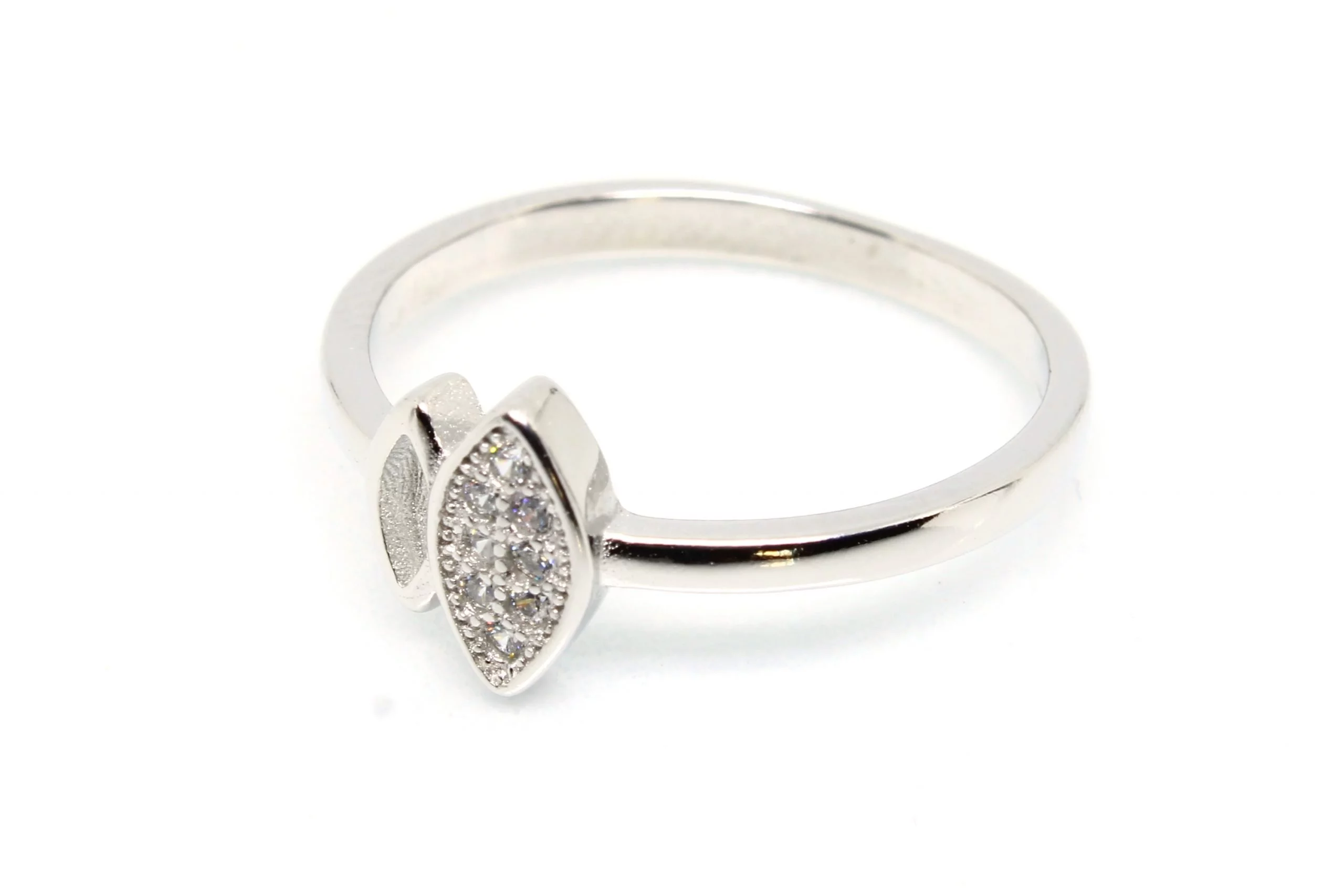925 Sterling Silver Ring 1.620 g - Image 2
