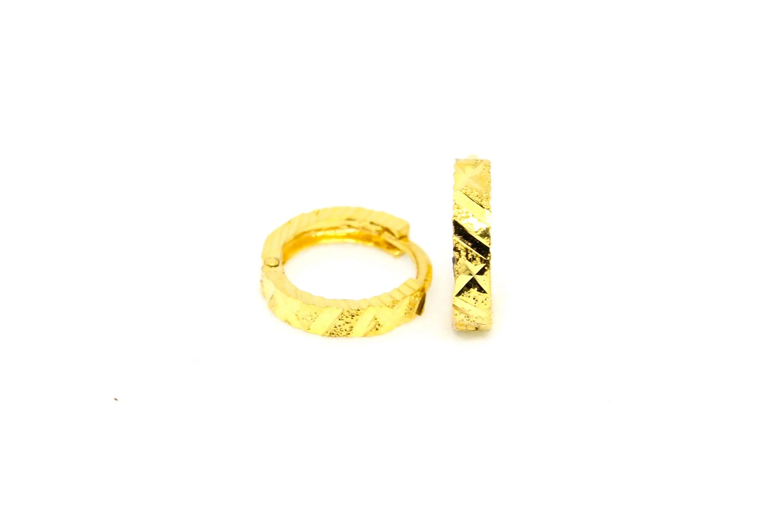 Plain Gold Bali 0.620 g 18 kt