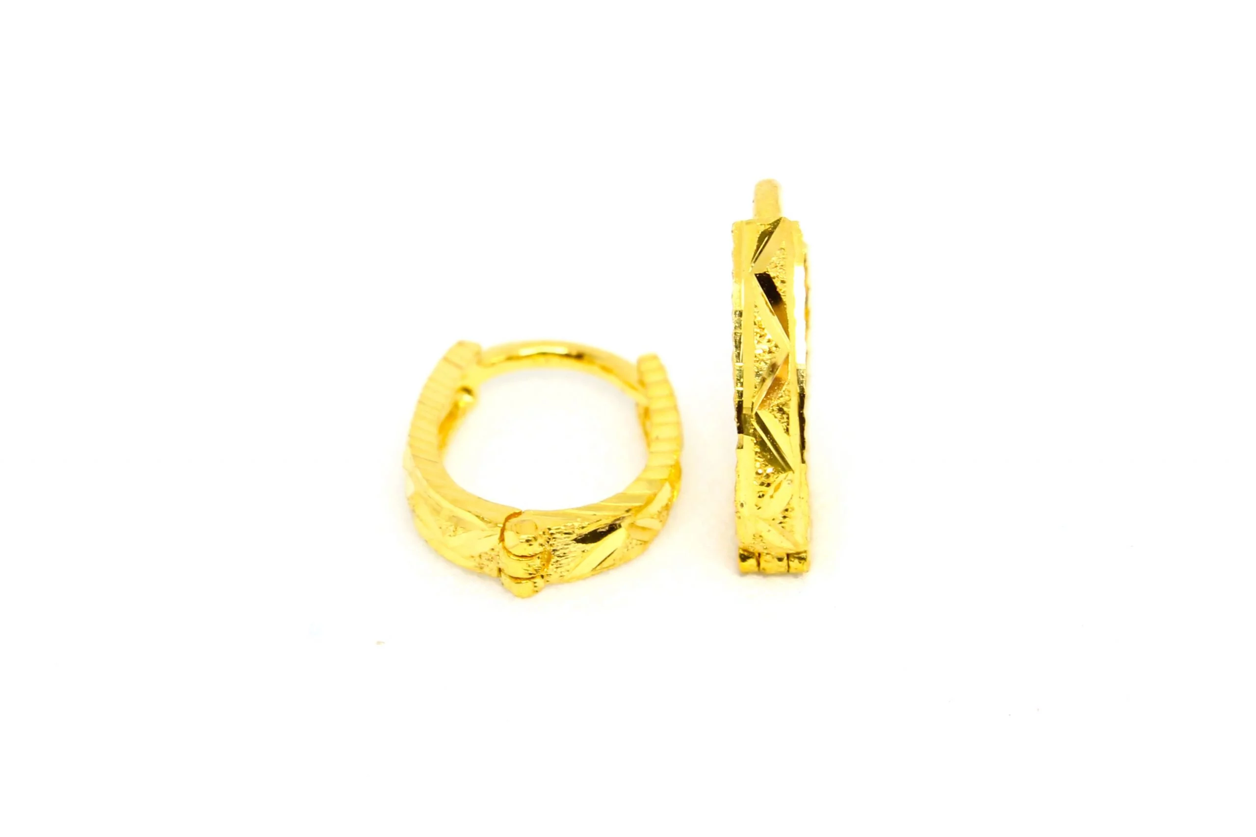 Plain Gold Bali 0.970 g 18 kt