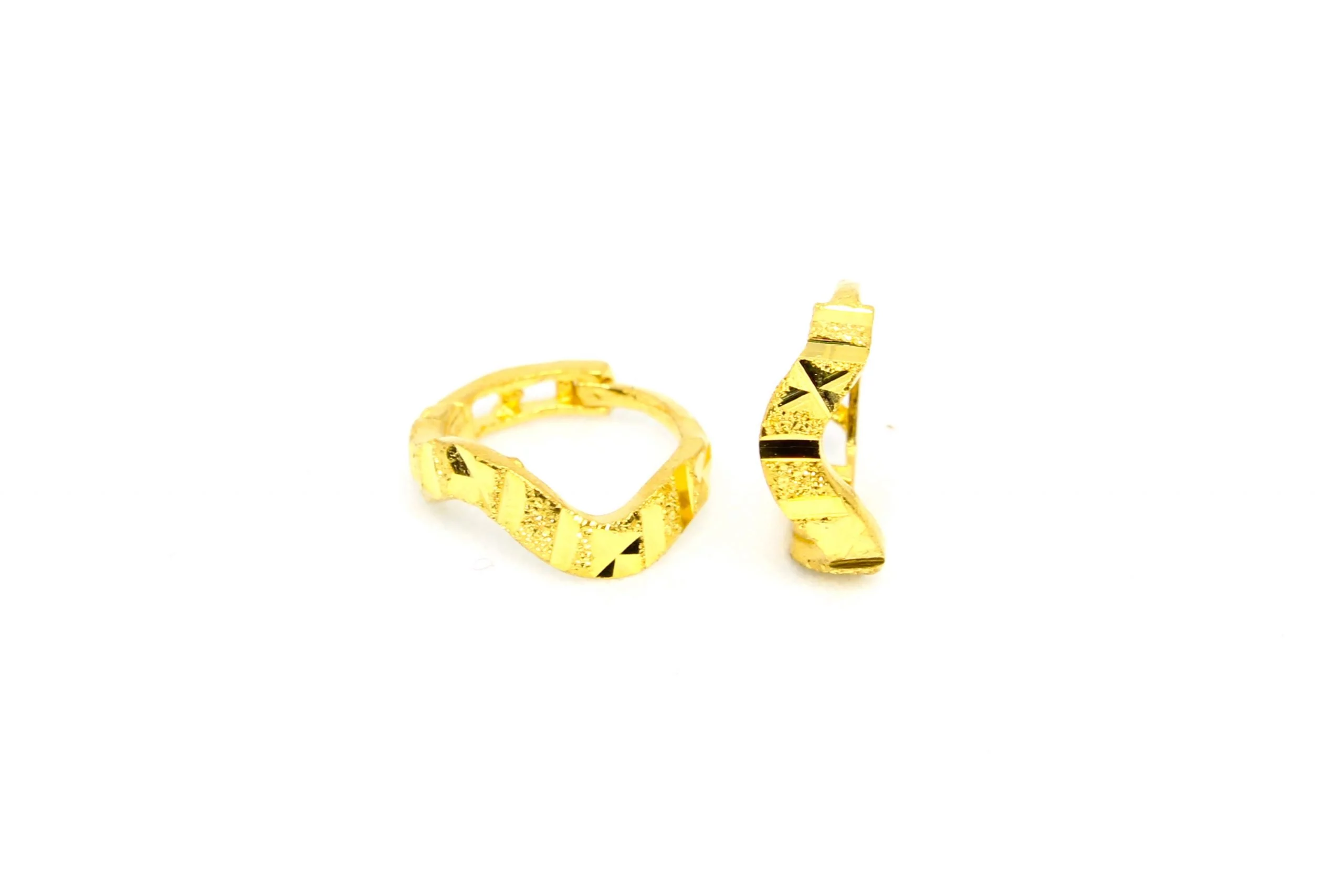 Plain Gold Bali 0.650 g 18 kt