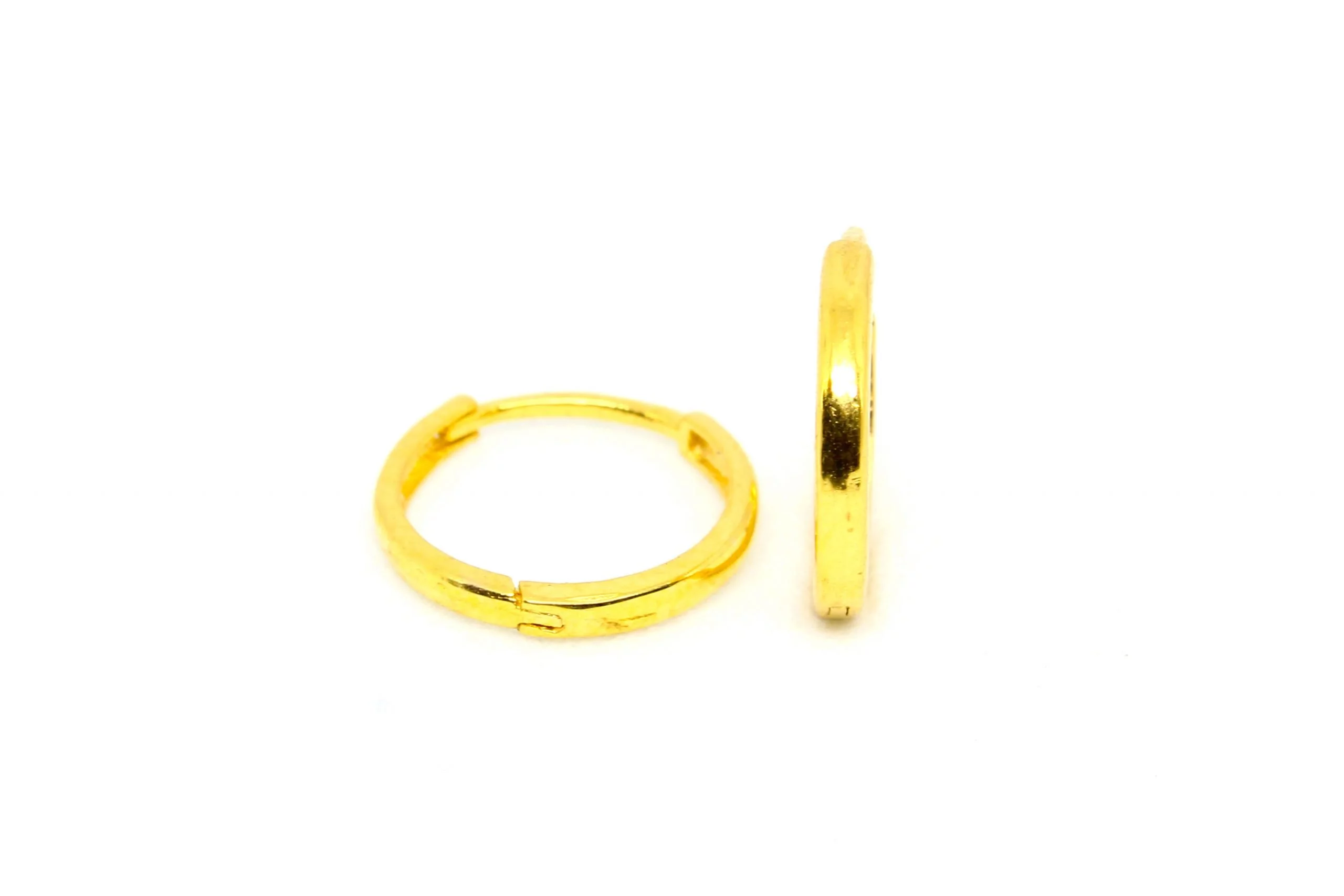 Plain Gold Bali 0.760 g light weight 18 kt