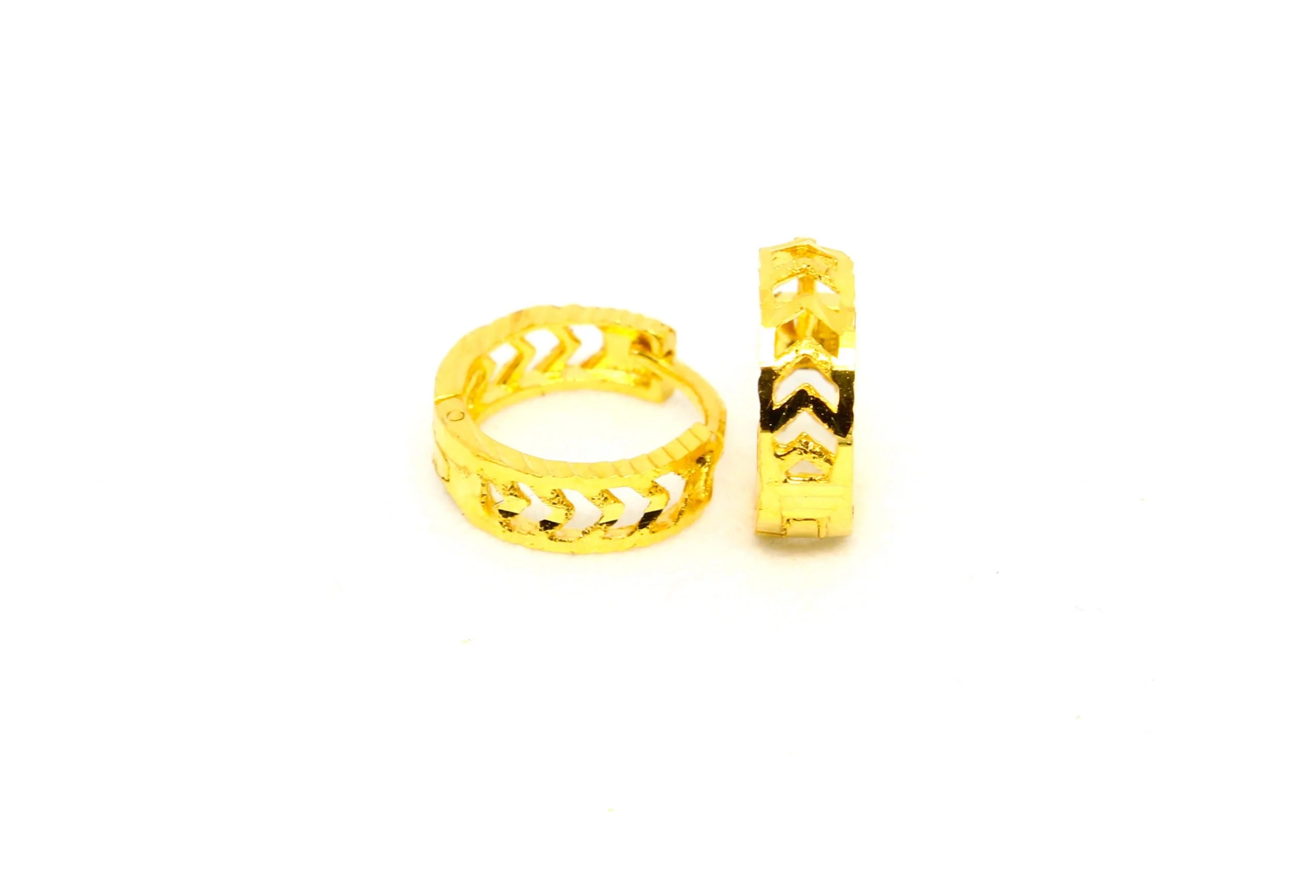 Plain Gold Bali 0.870 g 18 kt