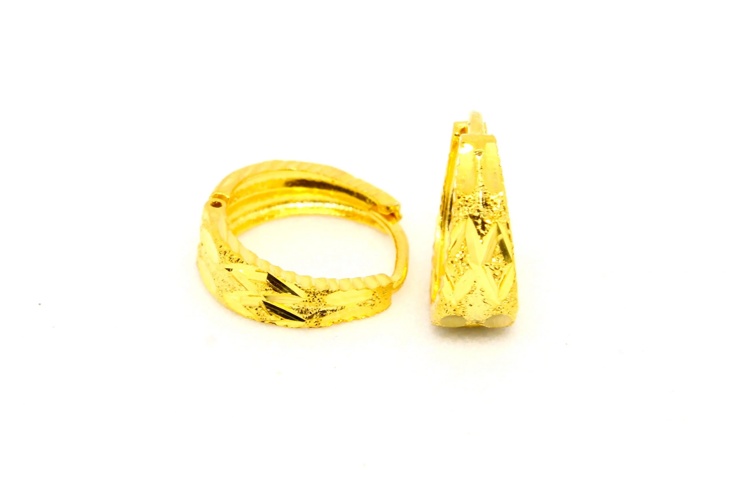 Plain Gold Bali 1.680 g 18 kt