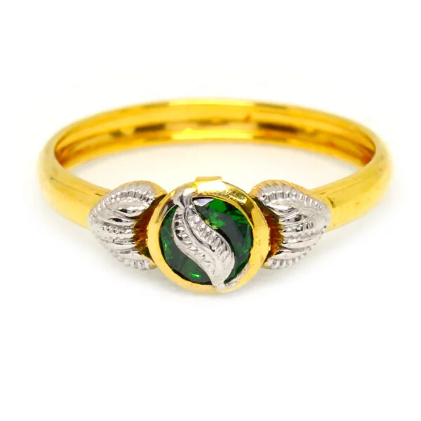 Fnacy Diamond Ring 0.840 g 18 kt