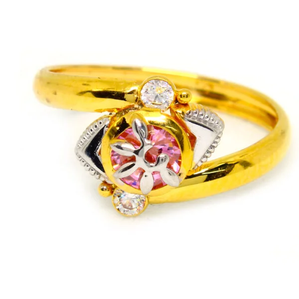 Fnacy Diamond Ring 1.090 g 18 kt