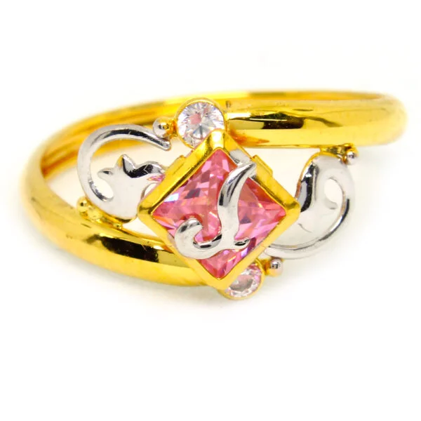 Fnacy Diamond Ring 1.150 g 18 kt