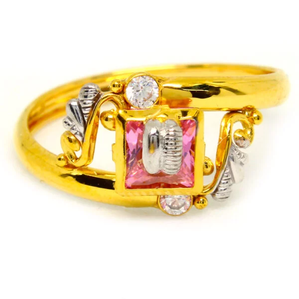 Fnacy Diamond Ring 1.160 g 18 kt