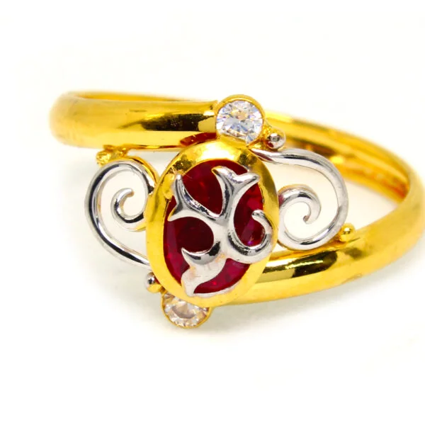 Fnacy Diamond Ring 1.140 g 18 kt