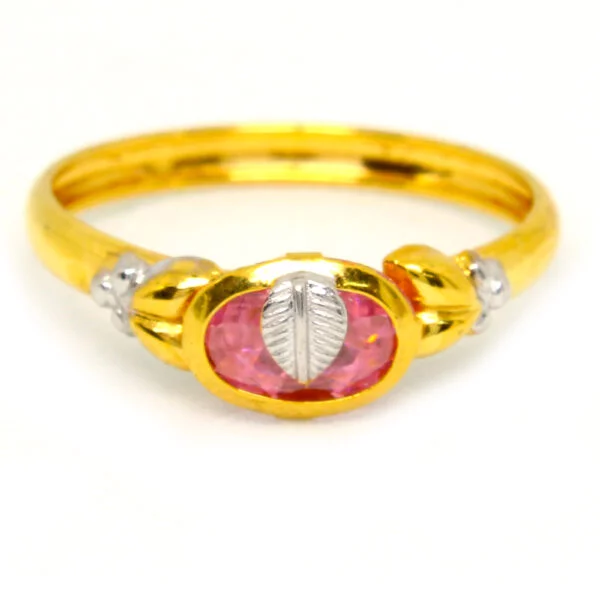 Fnacy Diamond Ring 0.990 g 18 kt