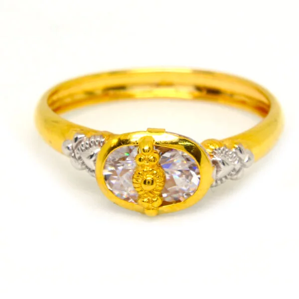 Fnacy Diamond Ring 0.980 g 18 kt
